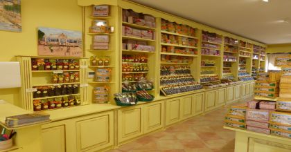 agencement-magasin-les-chocolatiers-cathares-montredon-corbières