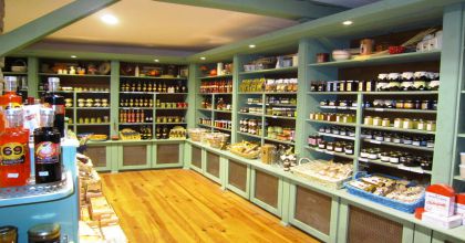 agencement-magasin-le-panier-gourmand-cité-de-carcassonne